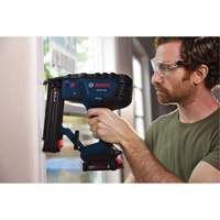 Brushless 18-Gauge Brad Nailer Kit with Standard Power Battery, 18 V, Lithium-Ion Infinity Industrial Services Inc.